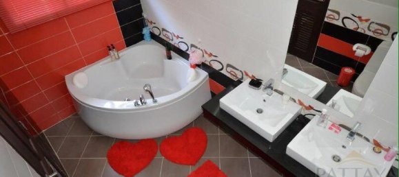 4 bedrooms Cafe / restaurant in Pattaya, Thailand No. 938 10