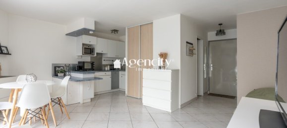 Studio in Champs-sur-Marne, France No. 336428 2