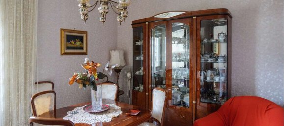 4 rooms Apartment in Salerno, Italy No. 96035 8