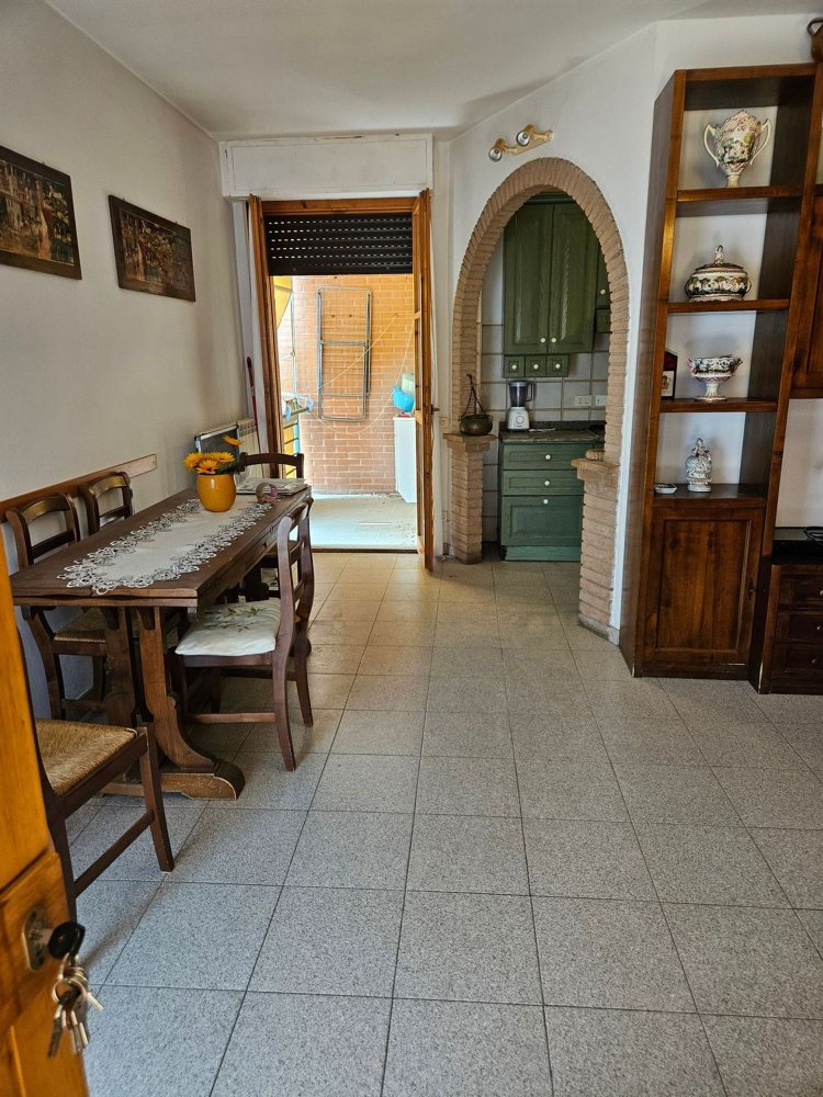 5-salle Appartement à Sovicille, Italy No. 254999