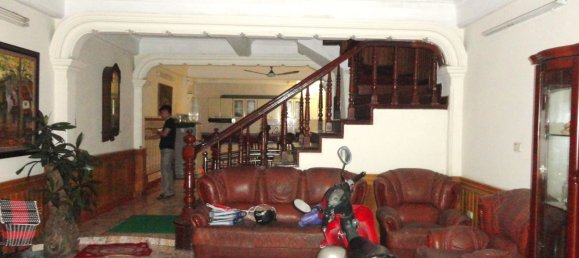 7 bedrooms House in Dong Da, Vietnam No. 5692 2