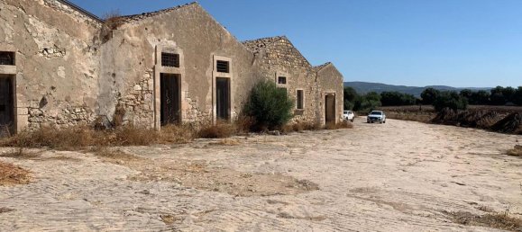 Terrain à Noto, Italy 269625m² No. 234916 3