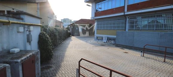 5 rooms Warehouse in Beinasco, Italy No. 105916 14