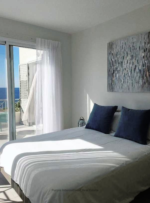 Villa de 4 dormitorios en Chloraka, Cyprus No. 1104