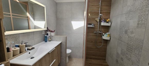 2 bedrooms Duplex in Saint-Etienne, France No. 316548 3