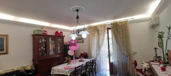 Квартира с 3 комнатами в Джойоза Мареа, Италия № 40809 4