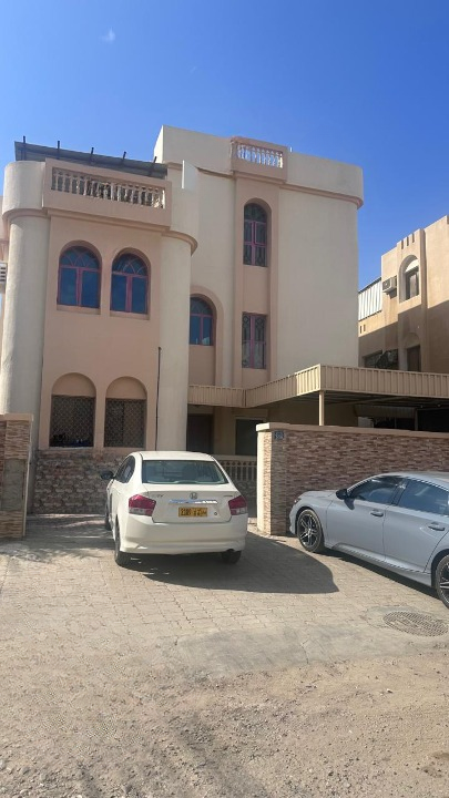 9 bedrooms Villa in Muscat, Oman No. 1525