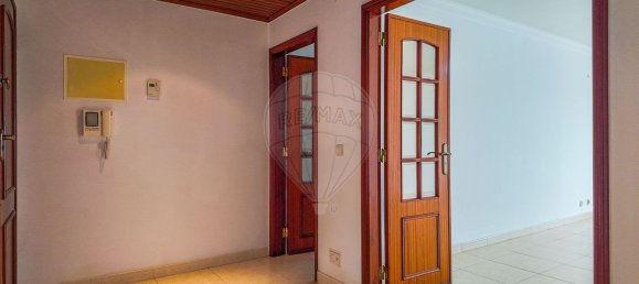2 Schlafzimmer Wohnung in Sintra, Portugal, Nr. 324106 3