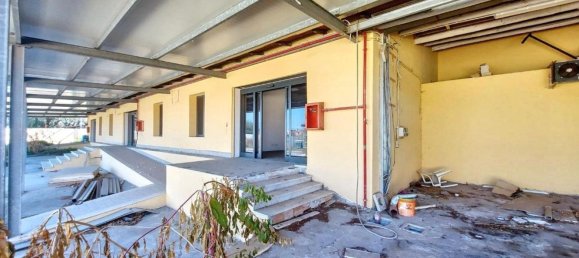 10 rooms Building in Rome, Italy No. 222190 6