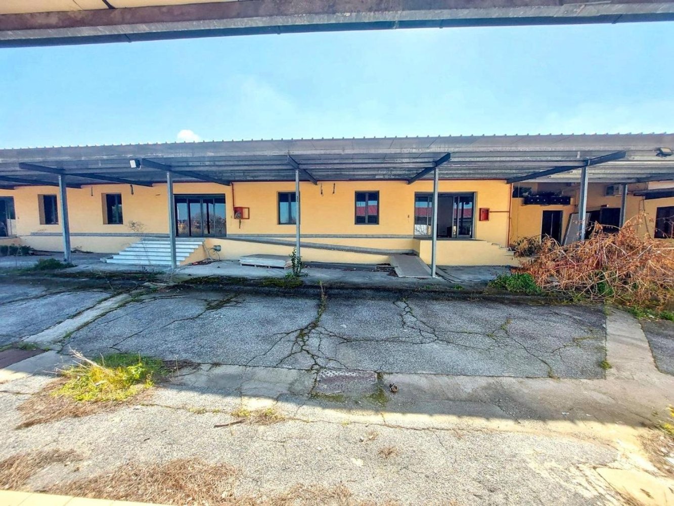 10 rooms Building in Rome, Italy No. 222190