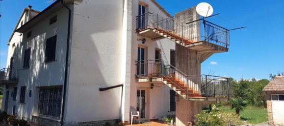 12-salle Maison à Castiglione del Lago, Italy No. 149523 29