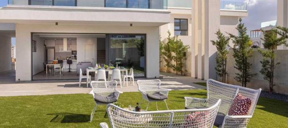 Вилла с 3 спальнями в Пернера, Кипр № 11569 9