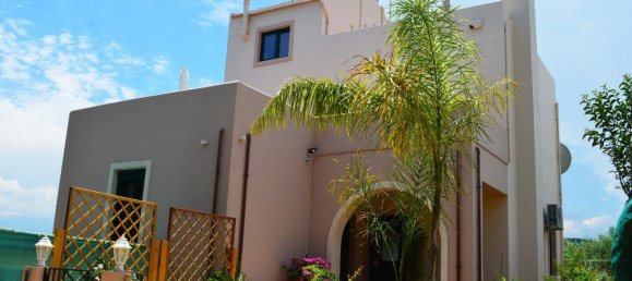 4 bedrooms Villa in Platanias, Greece No. 4358 4