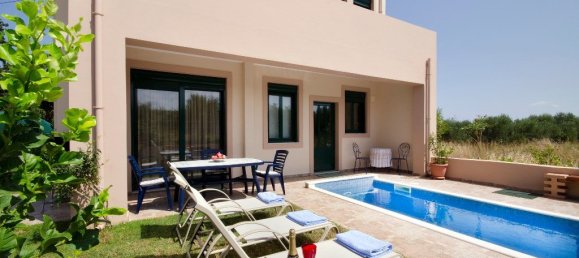 4 bedrooms Villa in Platanias, Greece No. 4358 2