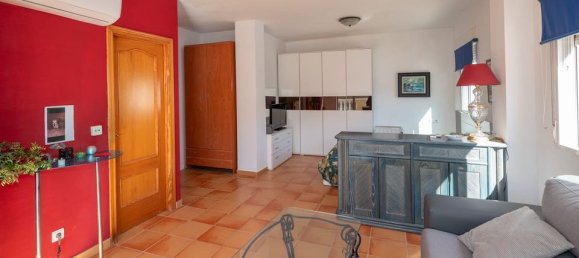 4 bedrooms Townhouse in Denia, Spain No. 185769 3