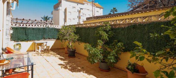 4 bedrooms Townhouse in Denia, Spain No. 185769 2