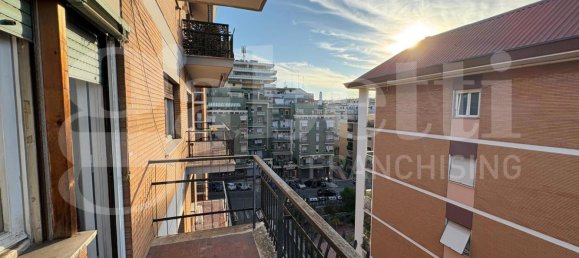 Apartamento de 3 dormitorios en Rome, Italy No. 378288 11