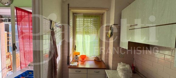 Apartamento de 3 dormitorios en Rome, Italy No. 378288 9
