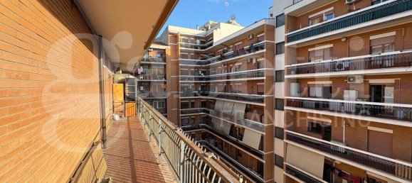 Apartamento de 3 dormitorios en Rome, Italy No. 378288 25