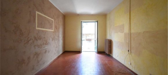 8 rooms House in Montaldo Roero, Italy No. 157893 22