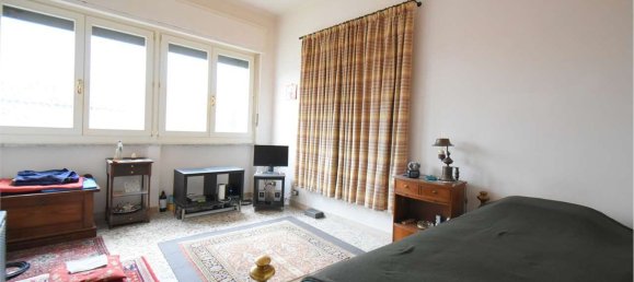 8 rooms House in Montaldo Roero, Italy No. 157893 11