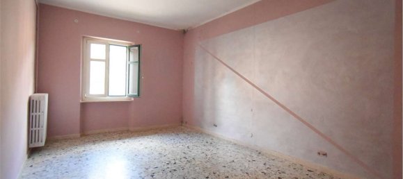 8 rooms House in Montaldo Roero, Italy No. 157893 31