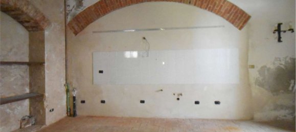 8 rooms House in Montaldo Roero, Italy No. 157893 30