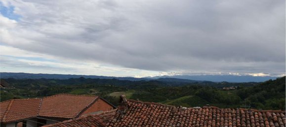 8 rooms House in Montaldo Roero, Italy No. 157893 18