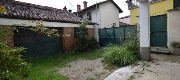 8 rooms House in Montaldo Roero, Italy No. 157893 35