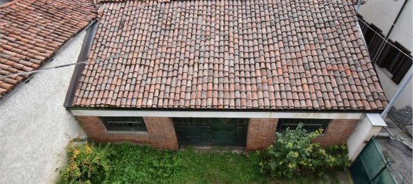 8 rooms House in Montaldo Roero, Italy No. 157893 25