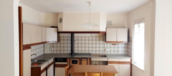 5 bedrooms House in Udine, Italy No. 326651 5