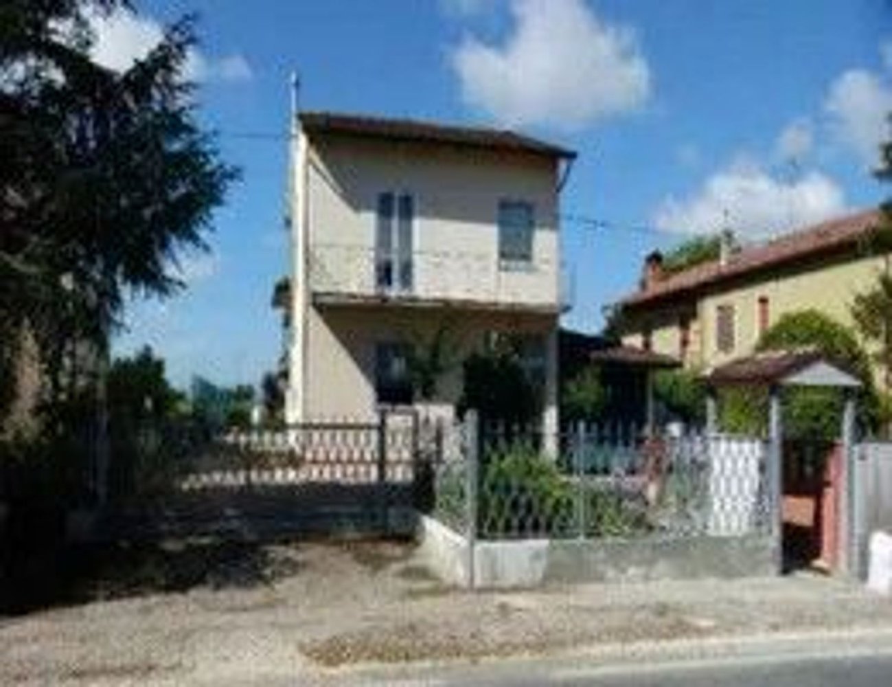 4 rooms Apartment in Forlì, Italy No. 98272