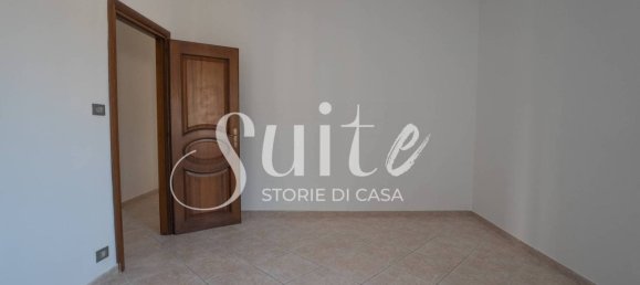3 bedrooms Apartment in Palermo, Italy No. 222549 9