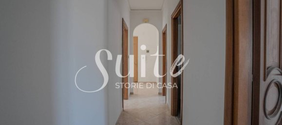 3 bedrooms Apartment in Palermo, Italy No. 222549 10