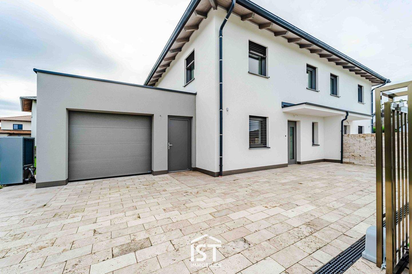 4-salle Maison de ville à Altheim, Austria No. 186499