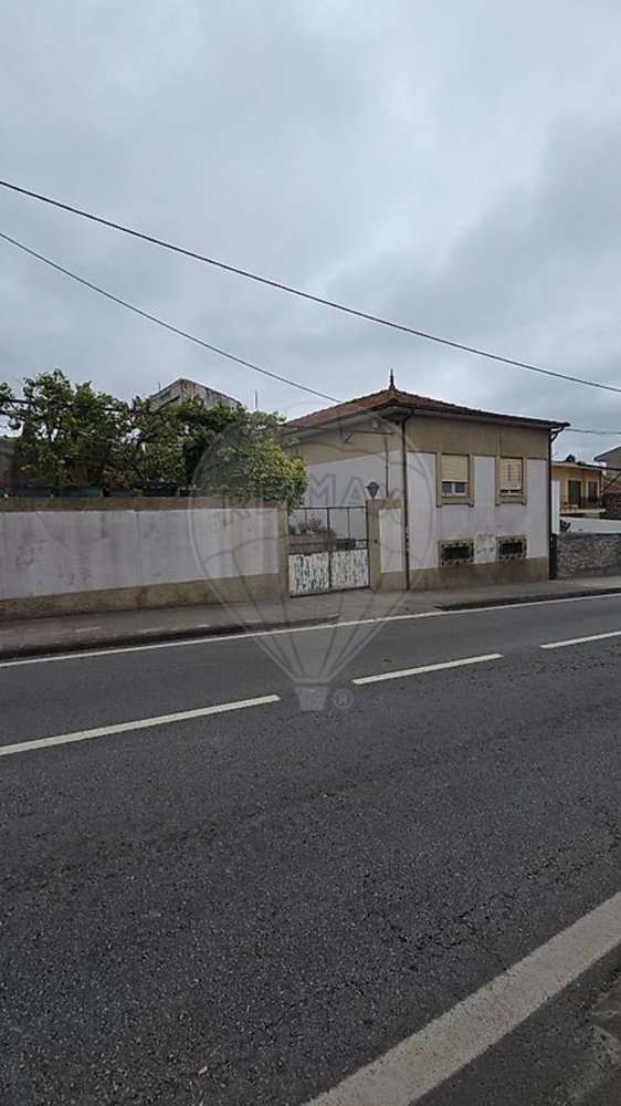 3 bedrooms House in Ermesinde, Portugal No. 220770