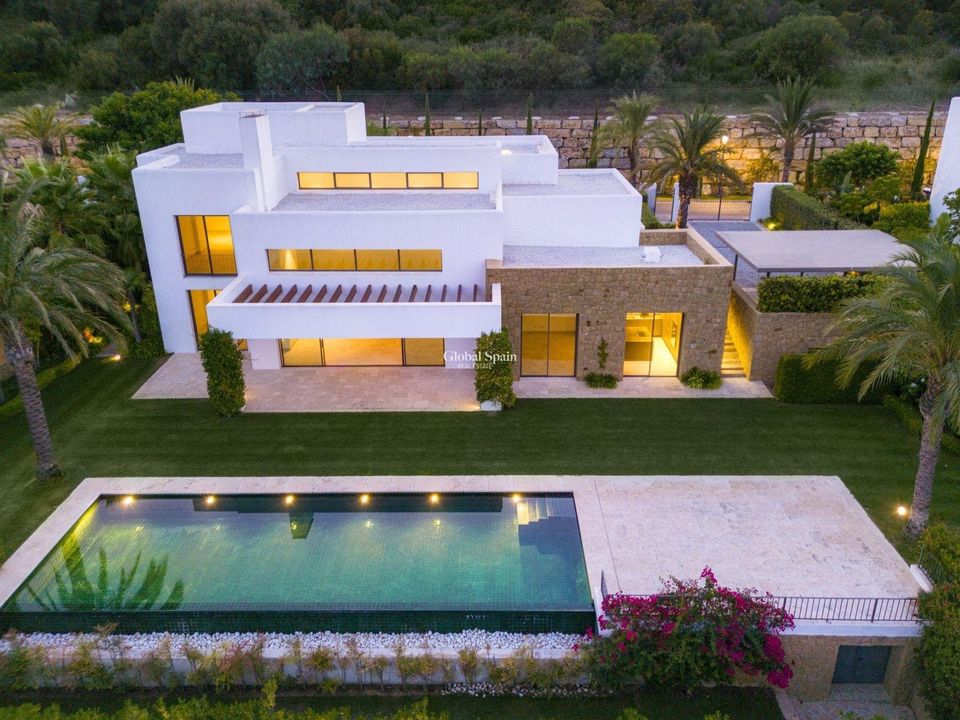 Villa T5 em Casares, Spain N.º 186127