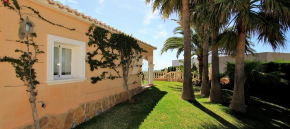 3 bedrooms Villa in Benitachell, Spain No. 3153 2
