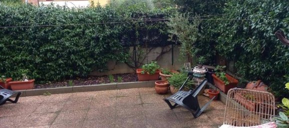 3 rooms Apartment in Altopascio, Italy No. 189324 8