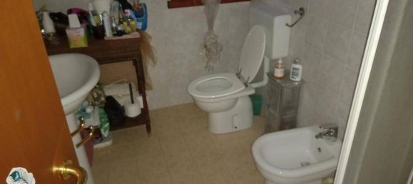 3 rooms Apartment in Altopascio, Italy No. 189324 5