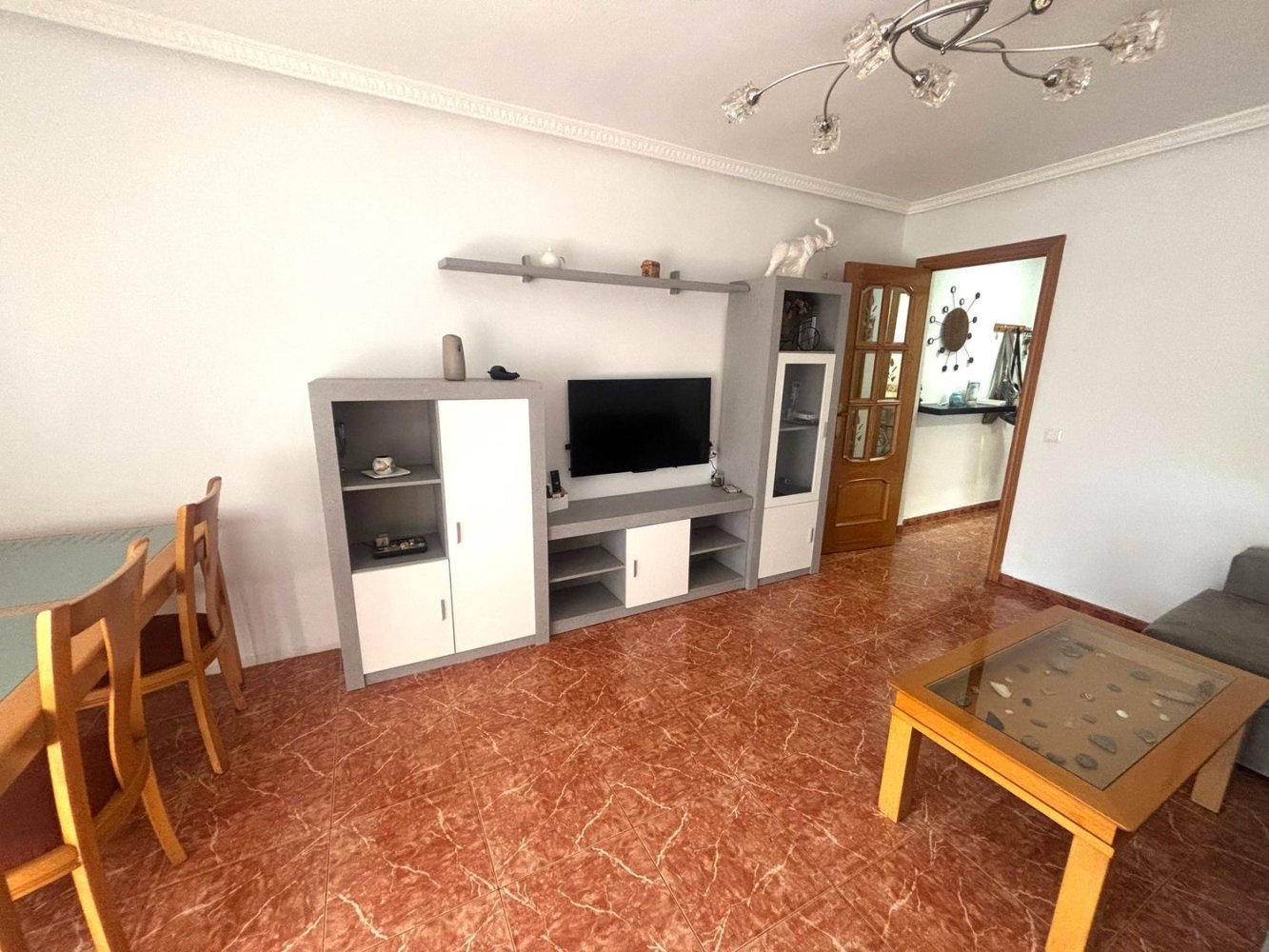 3 bedrooms Apartment in Parla, Spain No. 212517