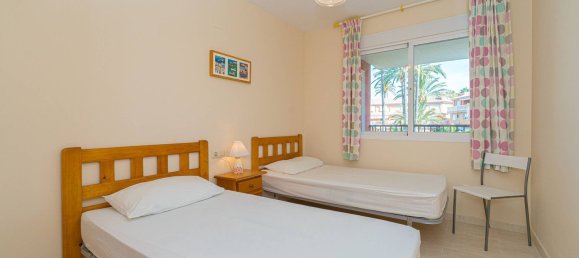 Apartamento de 3 dormitorios en Alicante, Spain No. 156672 19