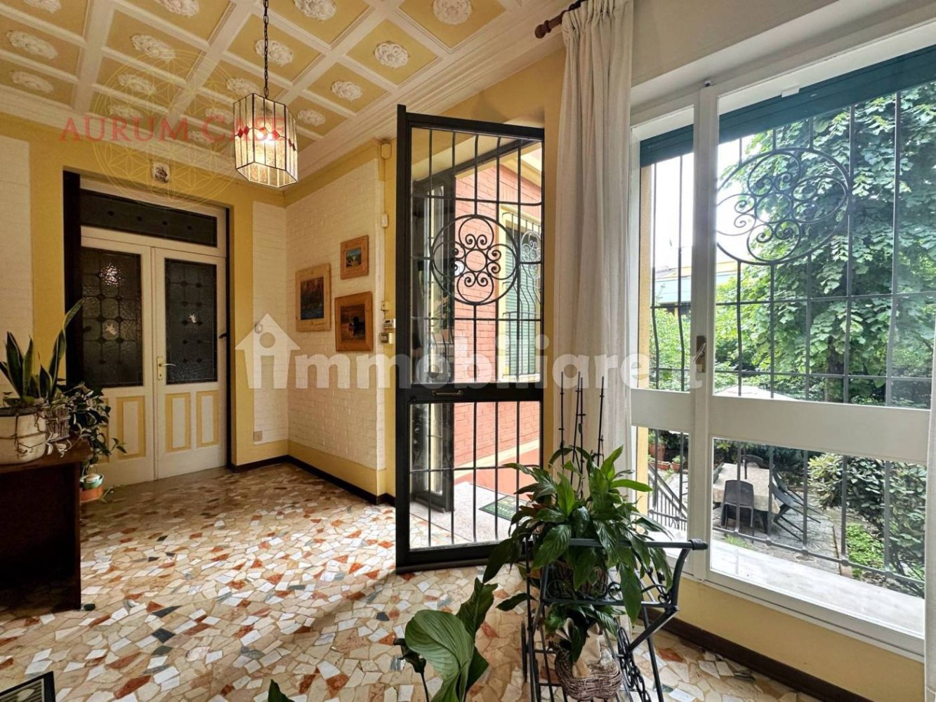 2 bedrooms Apartment in Modena, Italy No. 258516