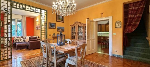 2 bedrooms Apartment in Modena, Italy No. 258516 4