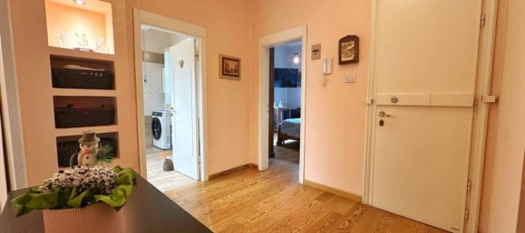 2 bedrooms Apartment in Modena, Italy No. 258516 14