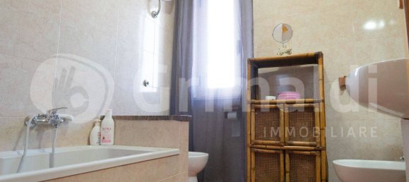 4 غرف نوم فيلا في Parete, Italy رقم 347687 17