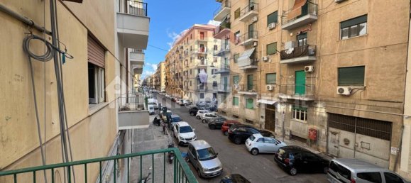 Квартира с 2 спальнями в Палермо, Италия № 270592 4