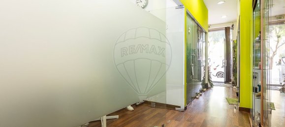 65m² Commercial property in Lisbon, Portugal No. 233741 13