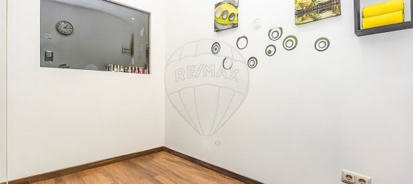 65m² Commercial property in Lisbon, Portugal No. 233741 7