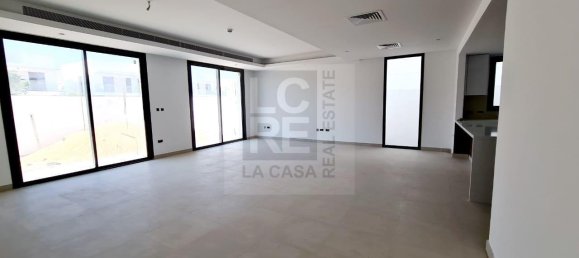 4 bedrooms Villa in Yas Island, UAE No. 15185 5